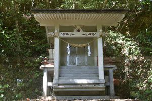 河内神社神殿