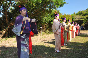 岬八幡神社仲之町の琉球踊り、「ちいさいとき」