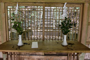 下中八幡神社の祭壇