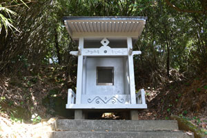 滝口神社の本殿
