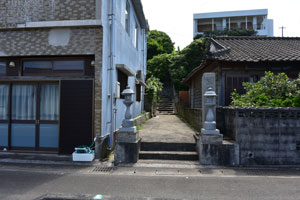 浜津脇熊野神社入口