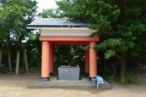 浜津脇熊野神社手水舎