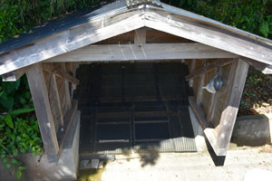 熊野神社瀬浦の泉