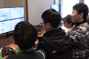 �̌��R�[�i�[