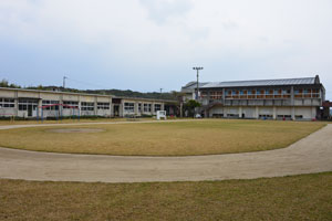 花峰小学校