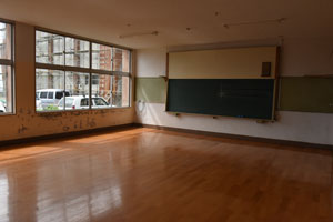 西野小学校旧校舎の音楽室