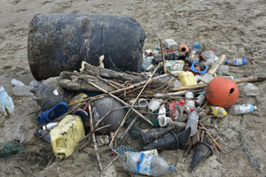 拾い集めた海岸のゴミ