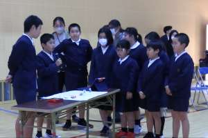 6�N���̔��\