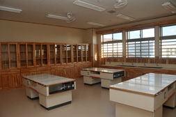 新校舎理科室
